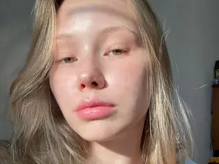 KristinaKytepova livejasmine